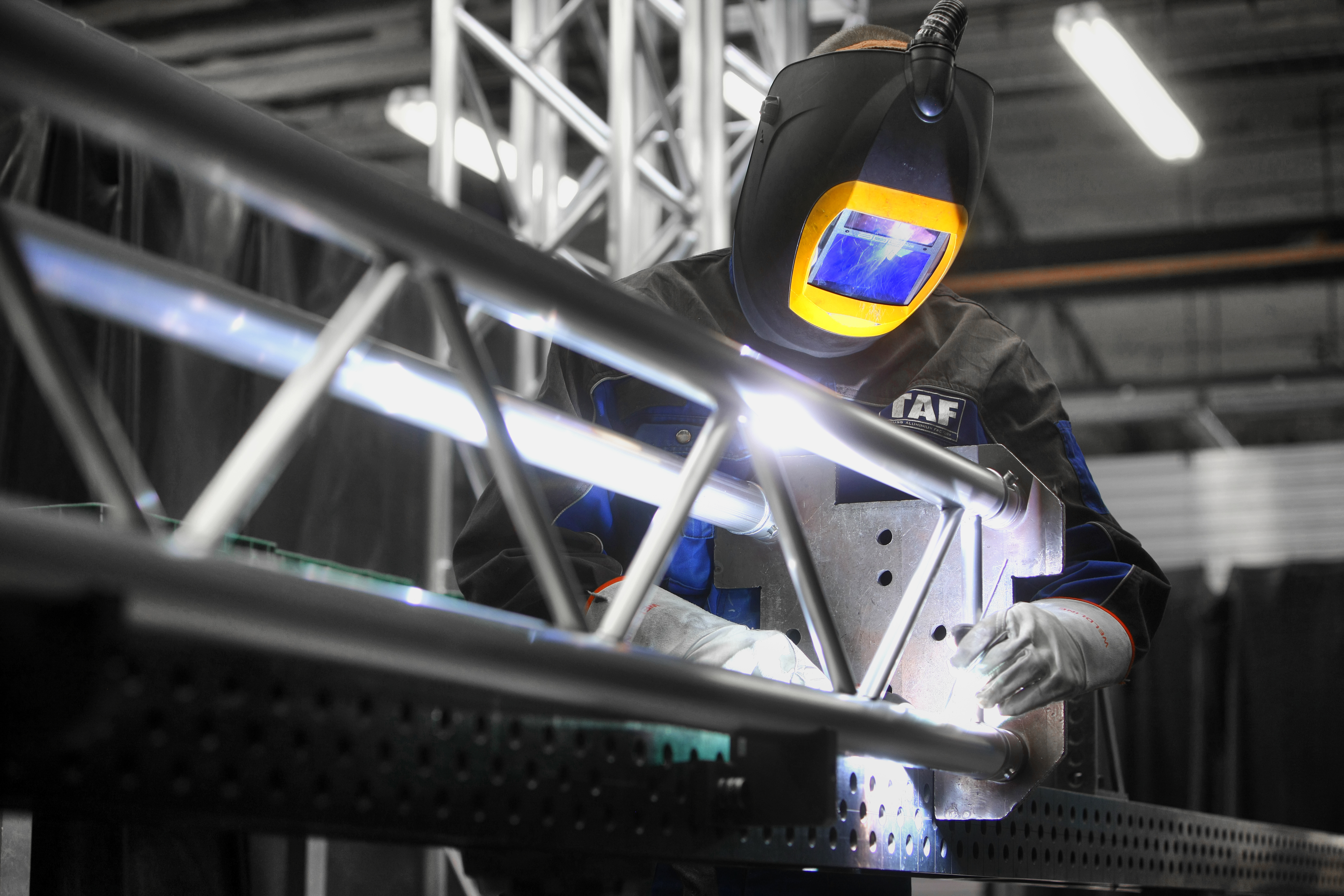 Welding hero